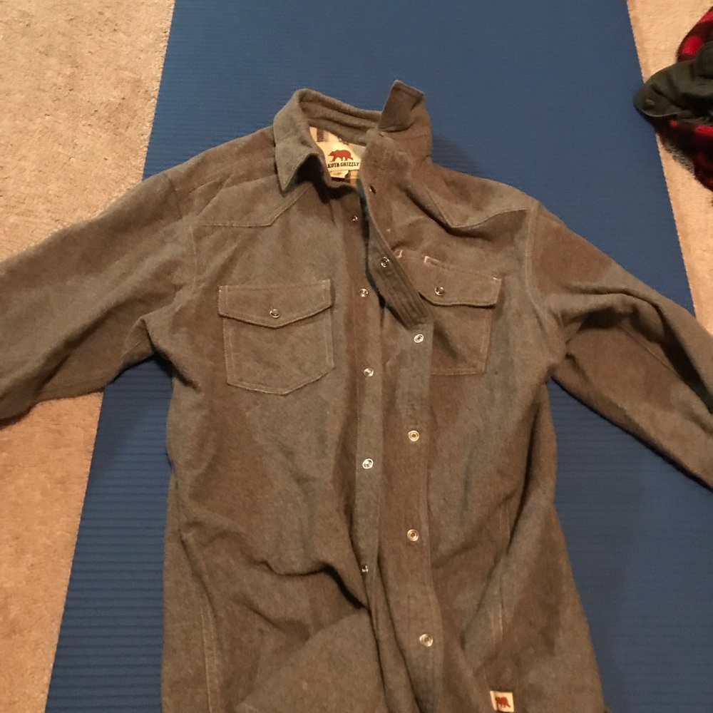Long sleeve fleece shirt
